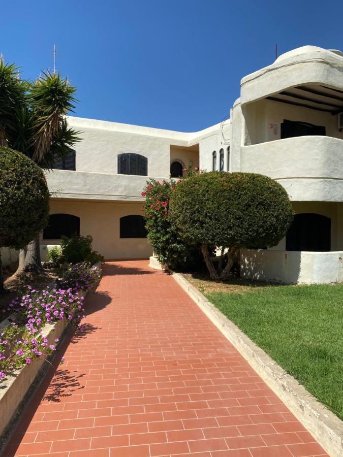 Peaceful & Spacious Apt With Parking & Queen Bed Carvoeiro  Esterno foto